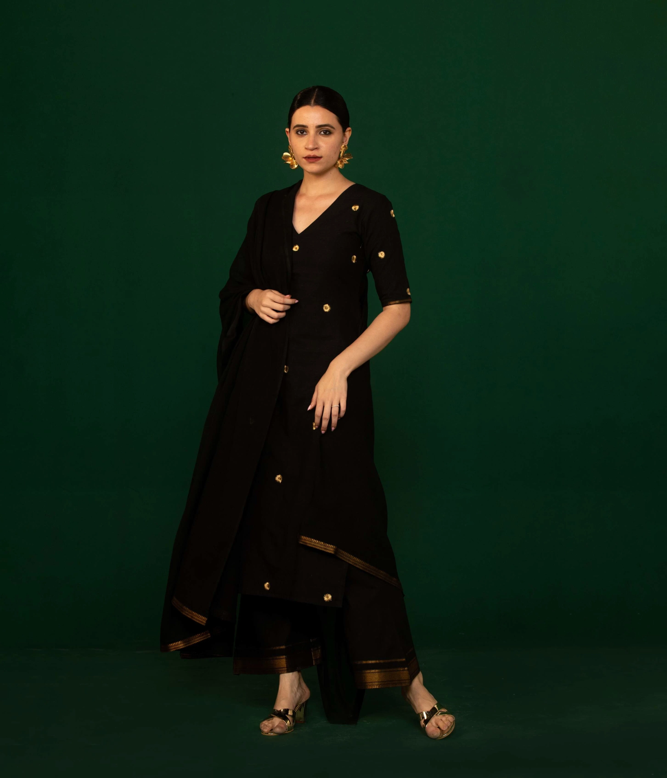 Black Embroidered Kurta