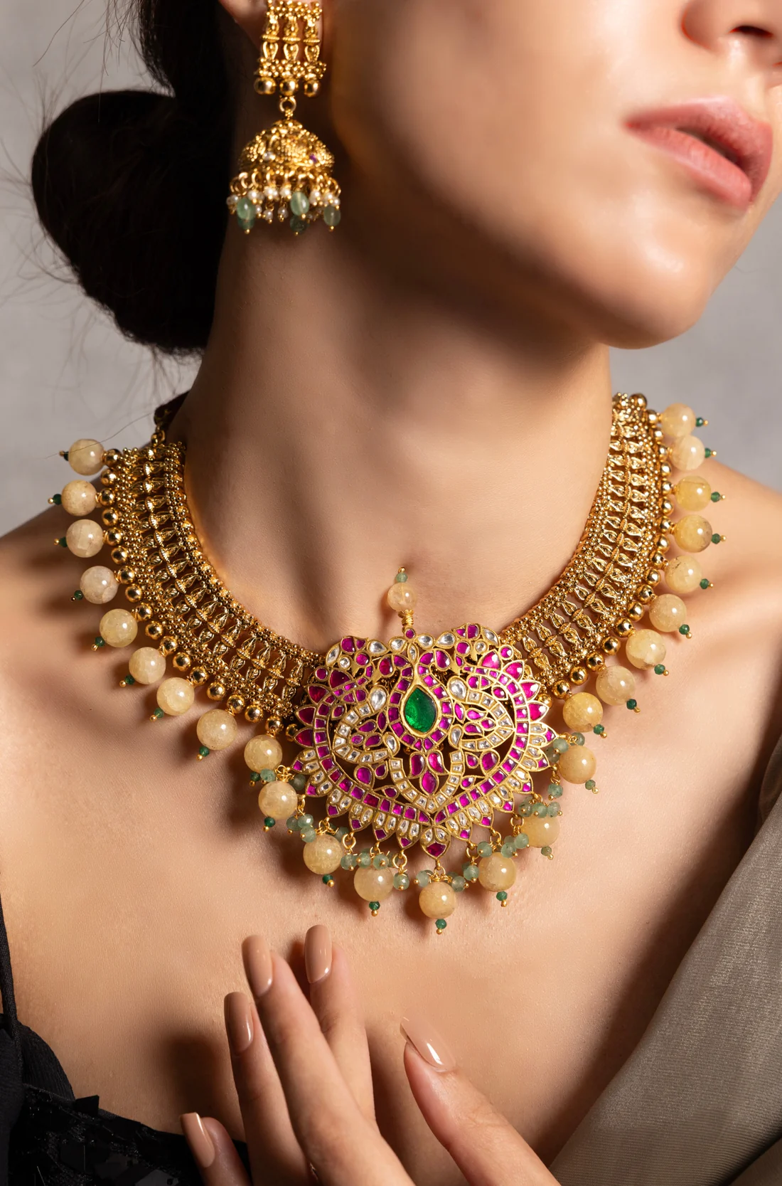 Harvi Necklace